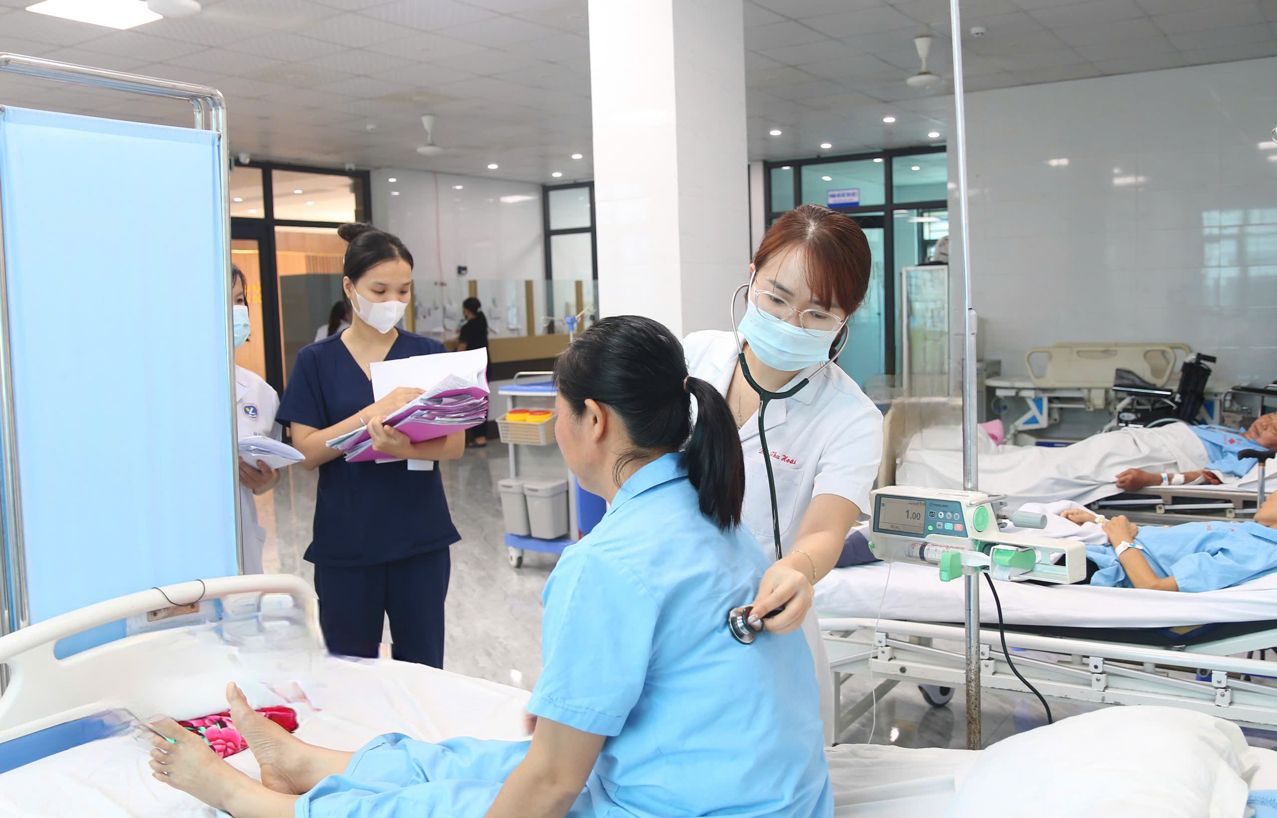 Người bệnh sau 02 ngày theo dõi và điệu trị tích cực tại TTYT khu vực Yên Lập